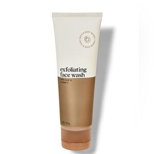 COPY - Bath & Body Works Exfoliating Face Wash
With Aloe + Vitamin E